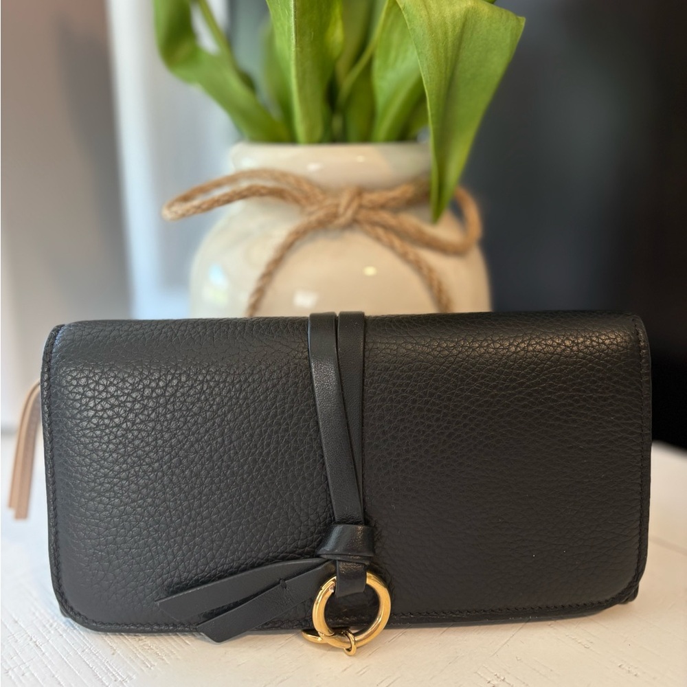 Chloe Long Wallet in Black Grained Leather